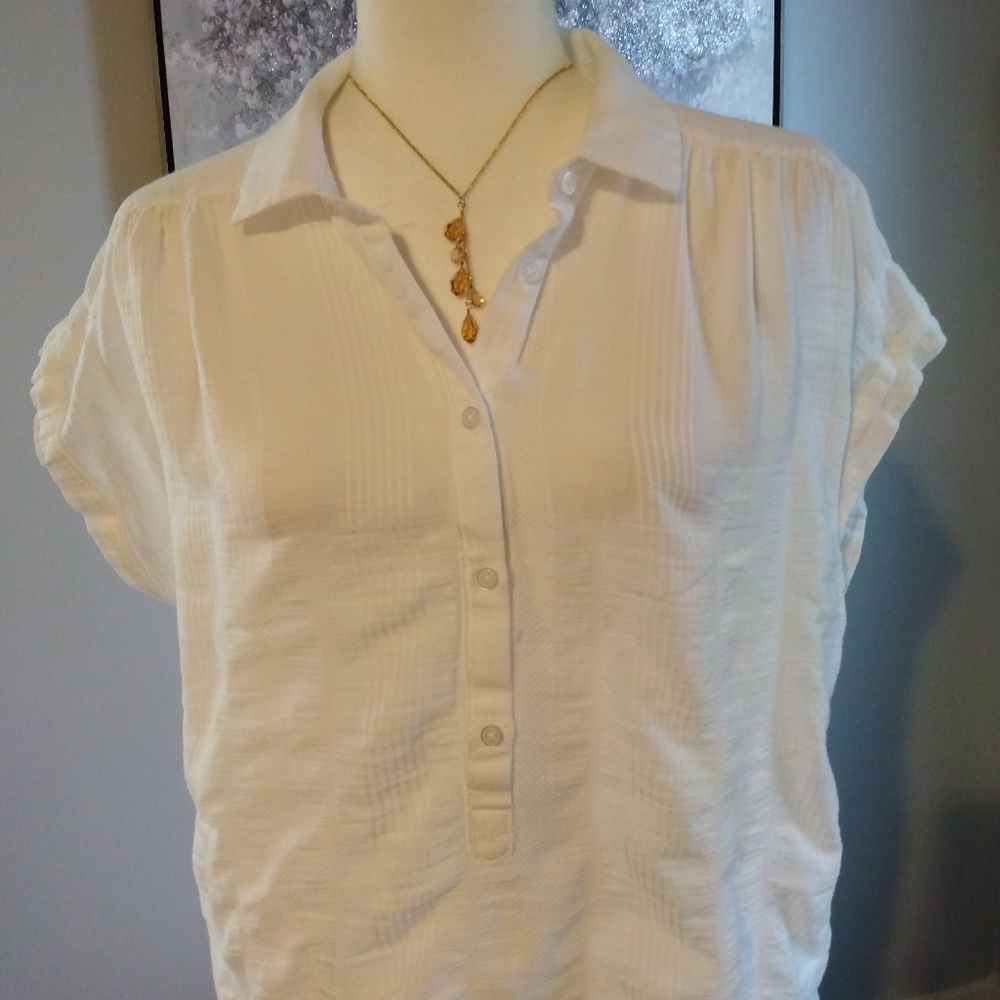 The Loft Outlet white patterned sheer top. Size L. Nwot.